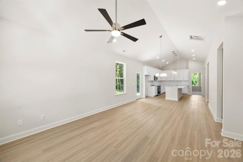 128 Slate Dr, Statesville, NC 28625