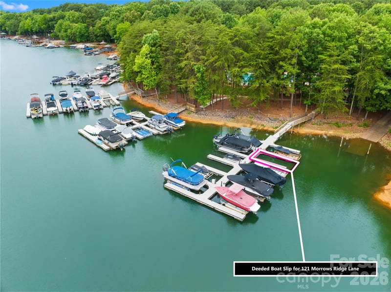 121 Morrows Ridge Ln, Mooresville, NC 28117