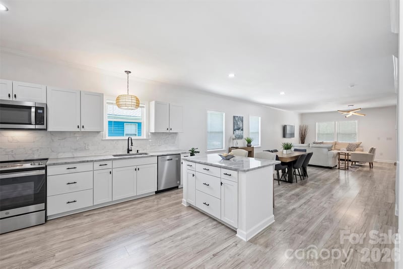 1017 Pegram St, Charlotte, NC 28205
