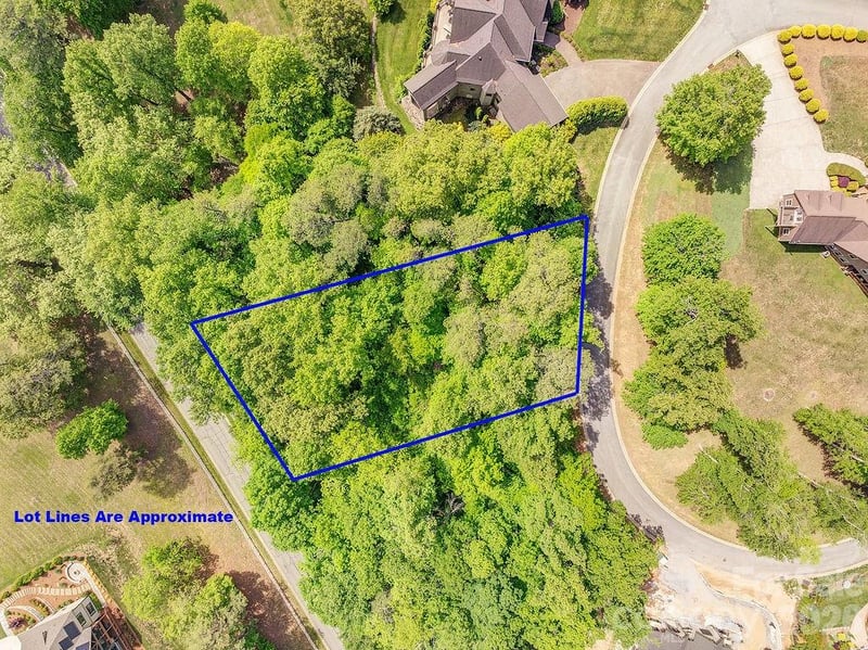 61 Bradford Vistas Dr, Fletcher, NC 28732