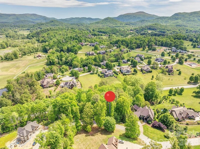 61 Bradford Vistas Dr, Fletcher, NC 28732