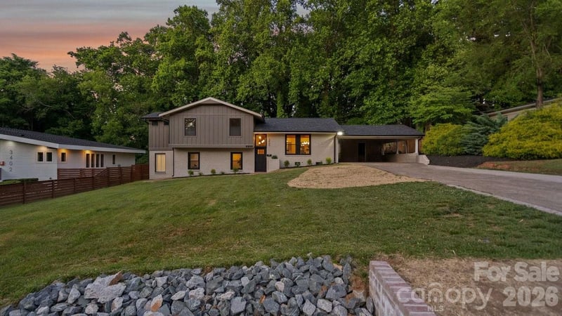 3400 Campbell Dr, Charlotte, NC 28205