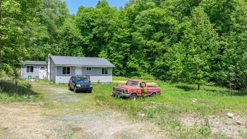 1460 Husbands Creek Rd, Lenoir, NC 28645
