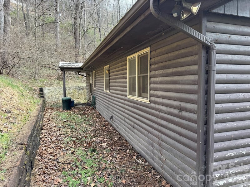 814 Mountain View Dr, Maggie Valley, NC 28751
