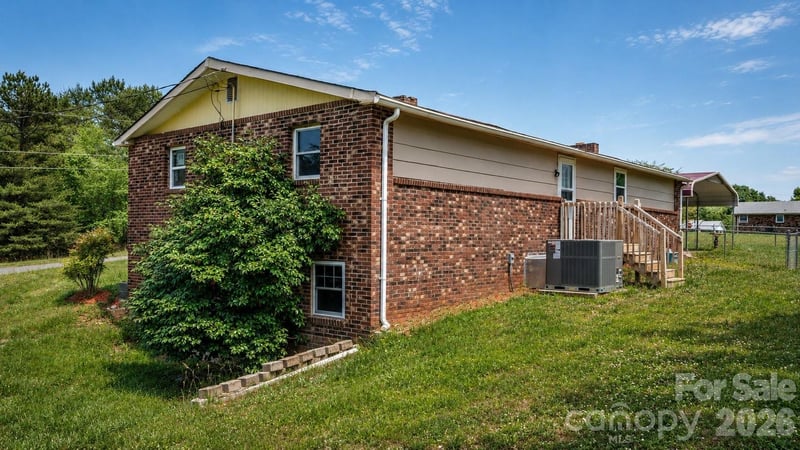 607 Carlos St, Shelby, NC 28152