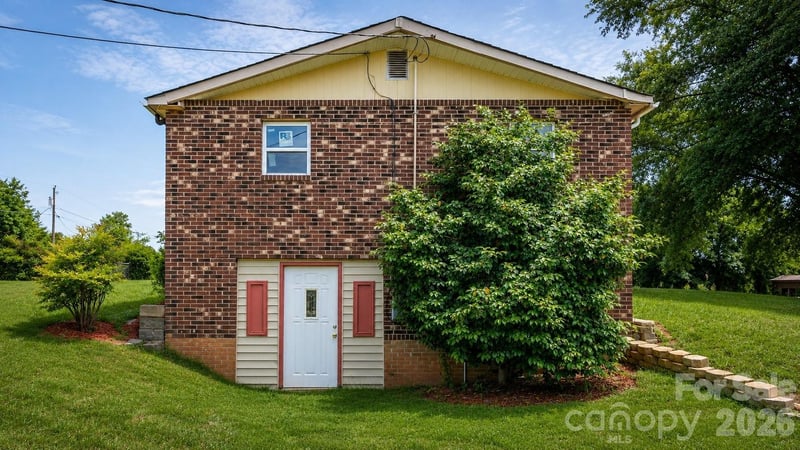 607 Carlos St, Shelby, NC 28152