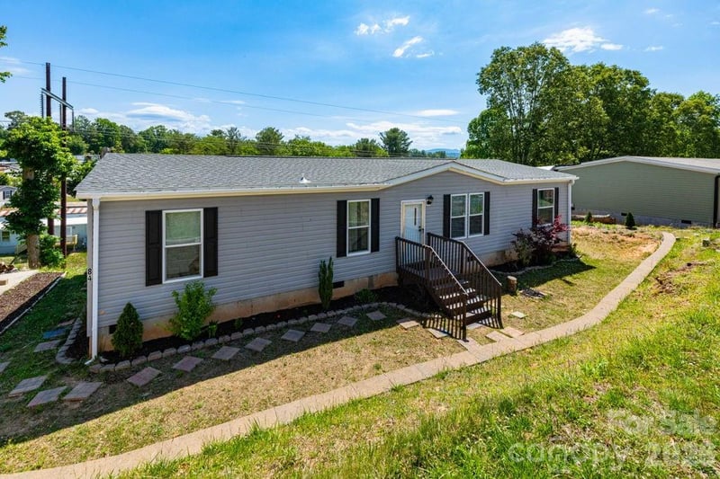 84 Hazelwood Rd, Asheville, NC 28806