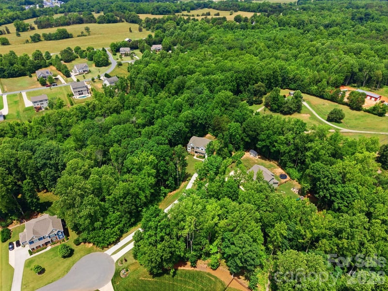 125 Sweet Grass Ln, Mooresville, NC 28115