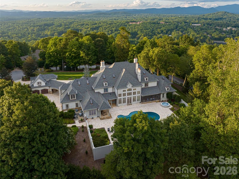 316 Braeside Ct, Asheville, NC 28803