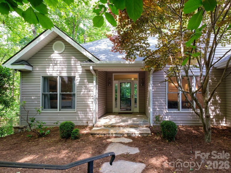 30 Cherokee Trl, Fletcher, NC 28732