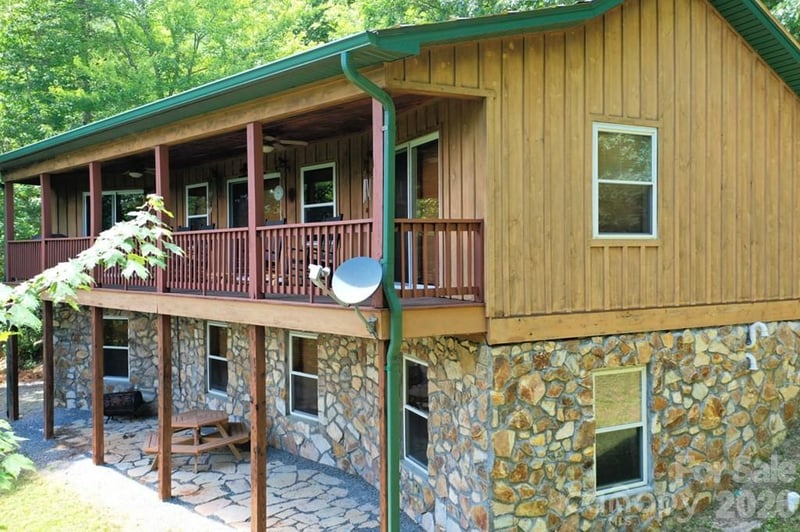 470 Bear Ridge Rd, Tuckasegee, NC 28783