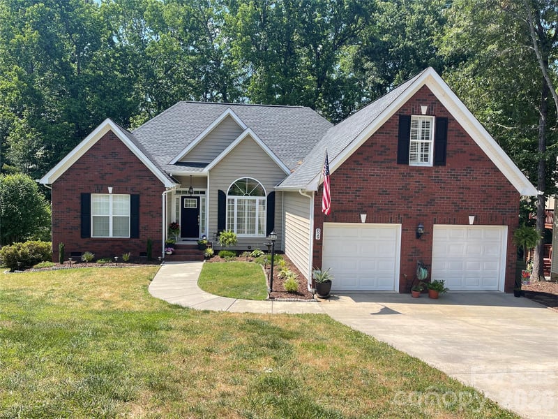 829 Savannah Place Dr, Fort Mill, SC 29715