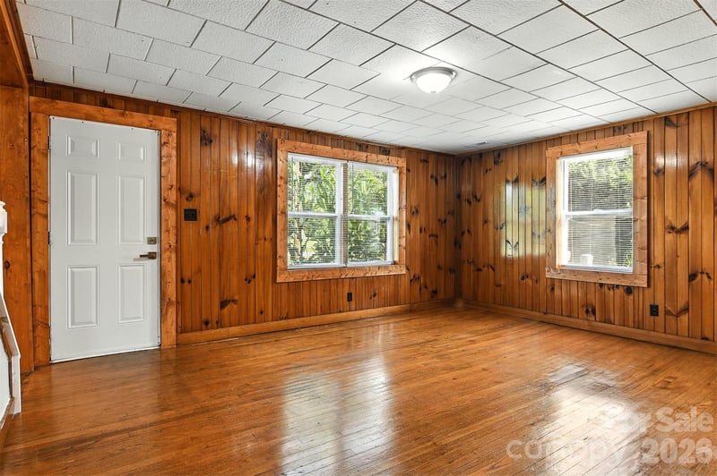 3544 6th Street Dr NW, Hickory, NC 28601