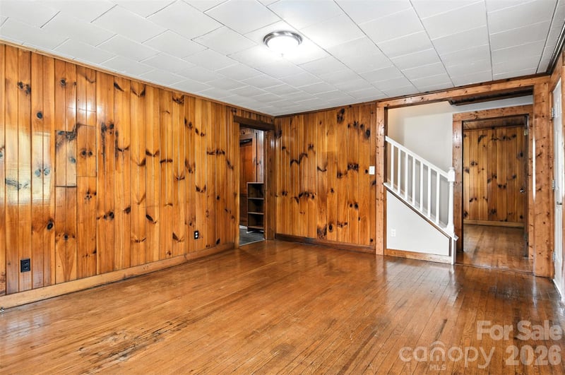 3544 6th Street Dr NW, Hickory, NC 28601
