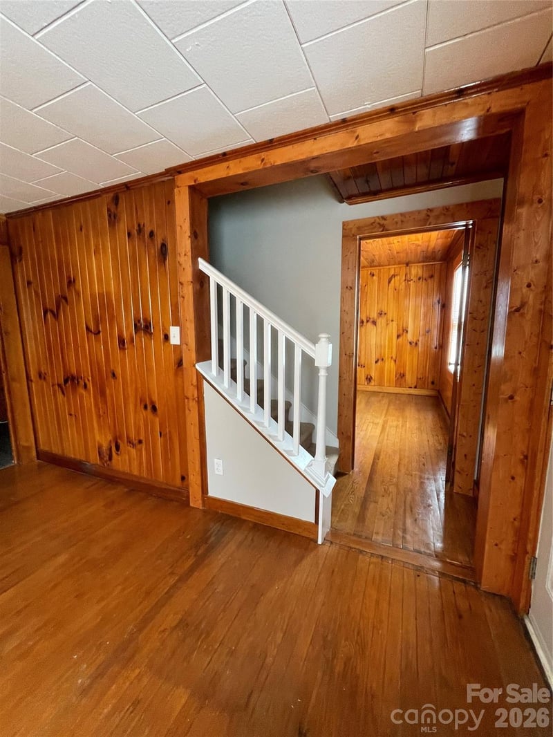 3544 6th Street Dr NW, Hickory, NC 28601