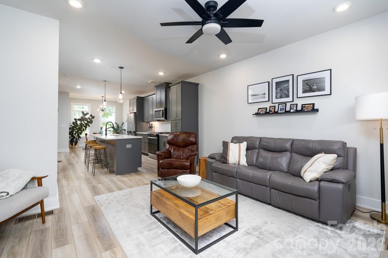 5018 Tiny Ln, Charlotte, NC 28203
