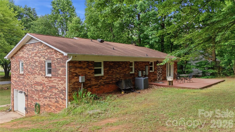 1959 Rock Springs Cir, Denver, NC 28037