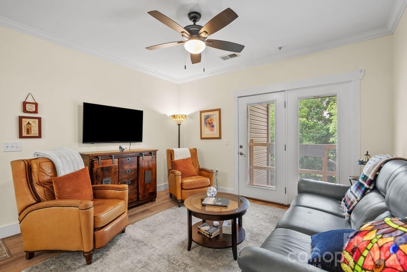 435 Appeldoorn Cir, Asheville, NC 28803