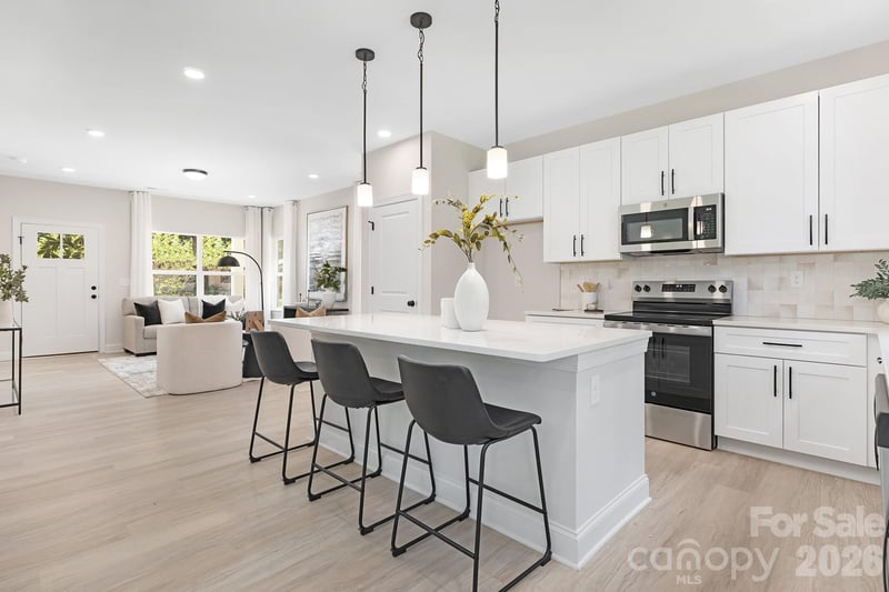6637 Terry Ln, Charlotte, NC 28215