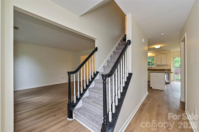 9820 Aaronda Ct, Charlotte, NC 28213