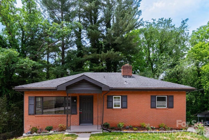 258 New Leicester Hw, Asheville, NC 28806