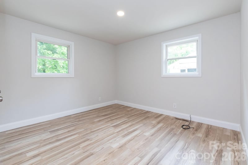 258 New Leicester Hw, Asheville, NC 28806