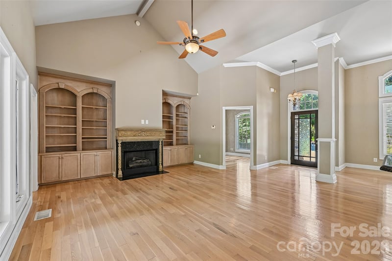 304 Catawba Crest Ln, Clover, SC 29710