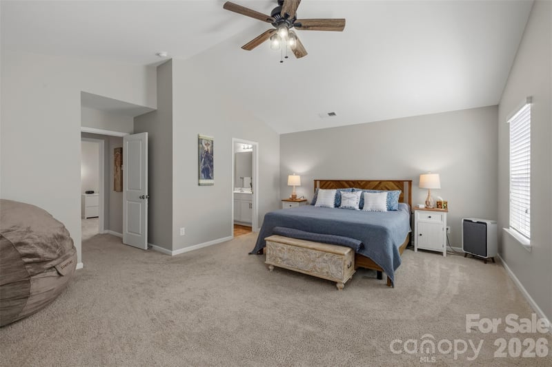 2812 Westbury Ct, Dallas, NC 28034
