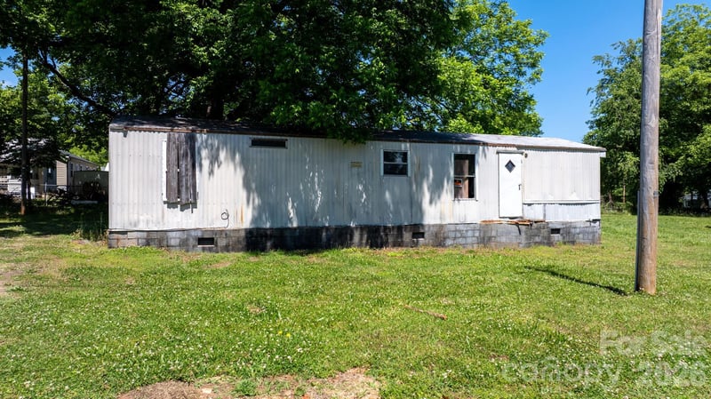 112 13th St, Newton, NC 28658