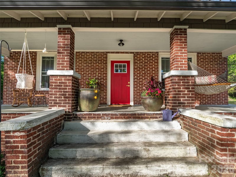 296 Roberts Hill Rd, Marshall, NC 28753