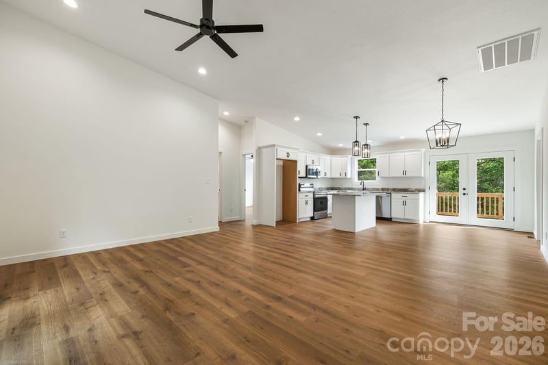69 Quiet Woods Dr, Leicester, NC 28748