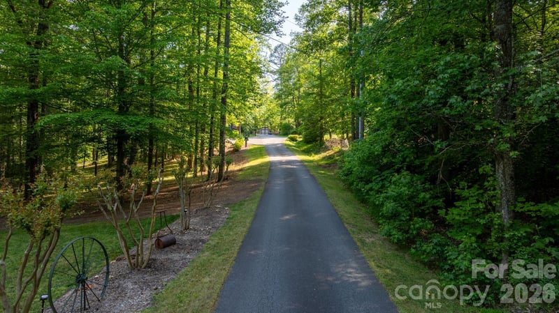 3355 Helton Hartley Pl, Lenoir, NC 28645