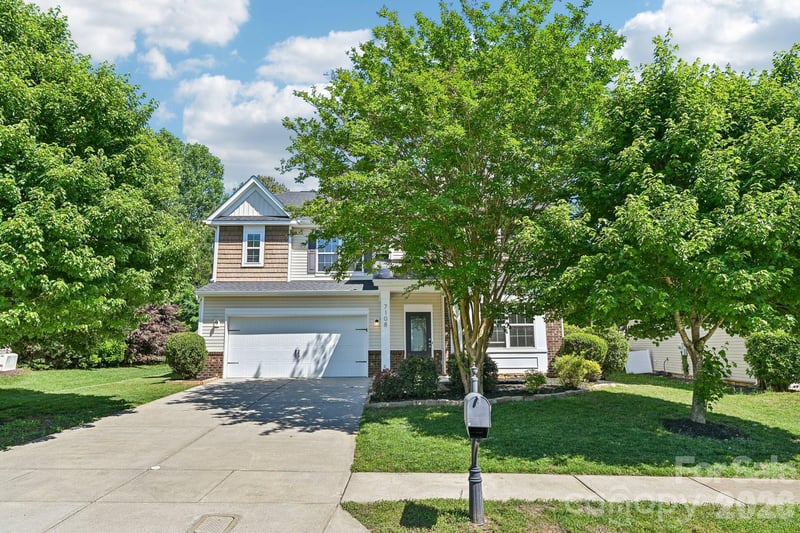 7108 Kinley Commons Ln, Charlotte, NC 28278