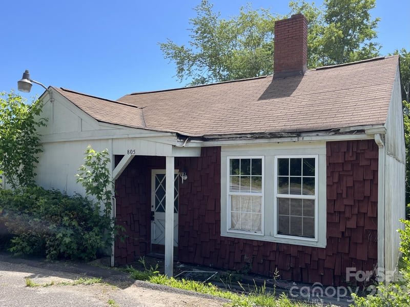 Fleming Dr, Morganton, NC 28655