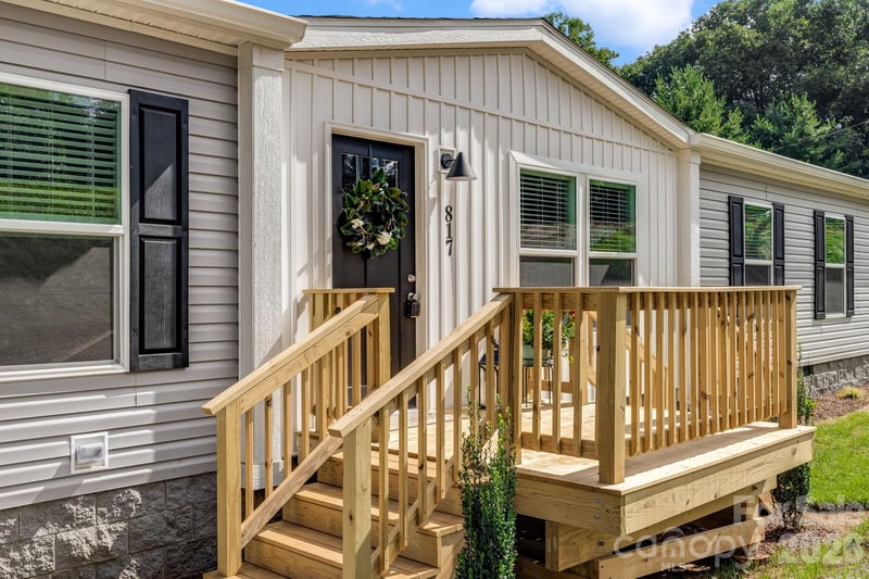 817 Jupiter Rd, Weaverville, NC 28787