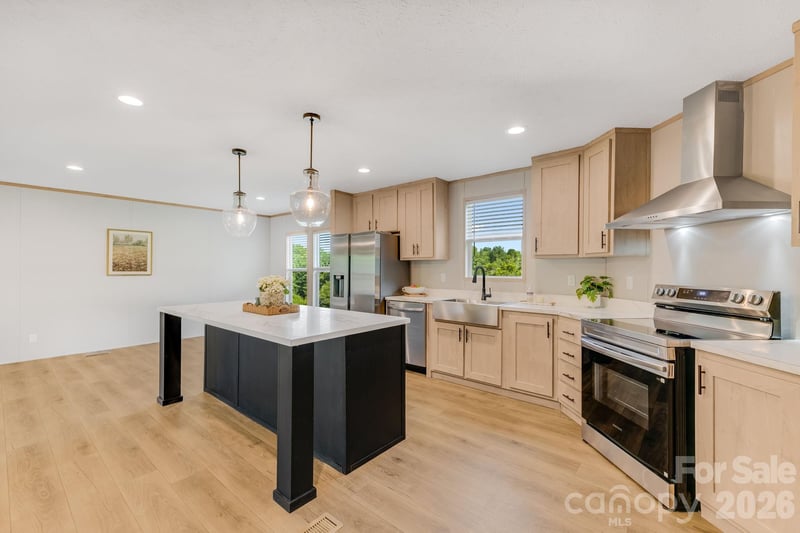 817 Jupiter Rd, Weaverville, NC 28787