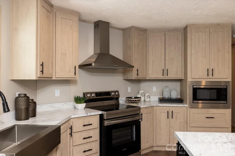 817 Jupiter Rd, Weaverville, NC 28787
