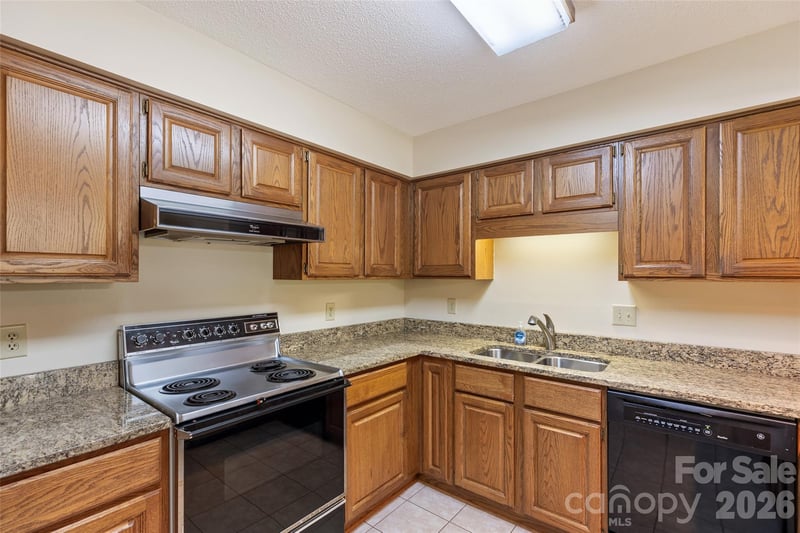 84 Fairway Villas Dr, Sapphire, NC 28774