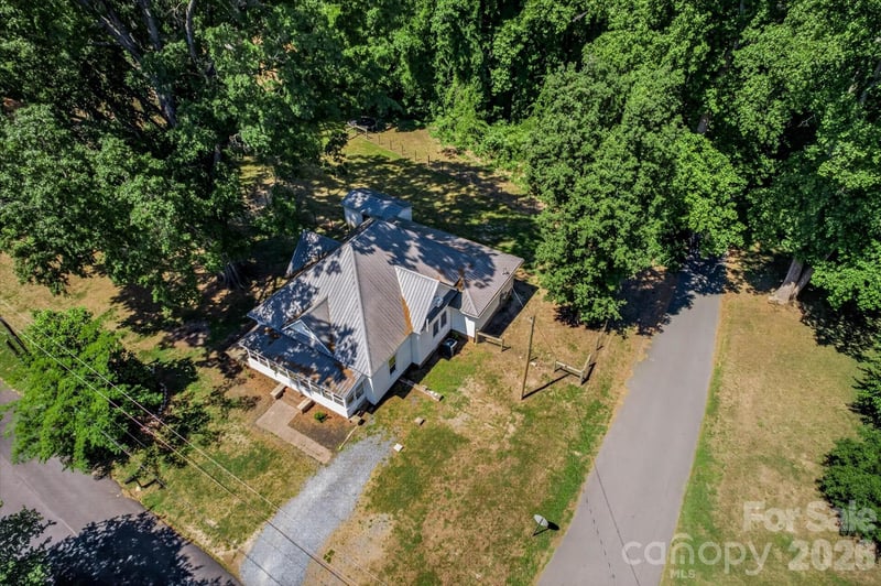 241 Dover St, Star, NC 27356