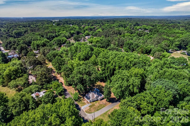 241 Dover St, Star, NC 27356