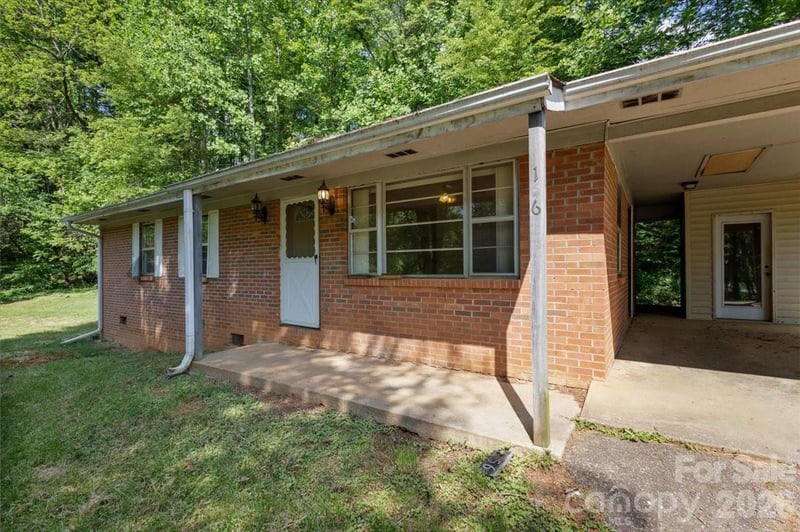 156 Old Sweetwater Rd, Robbinsville, NC 28771