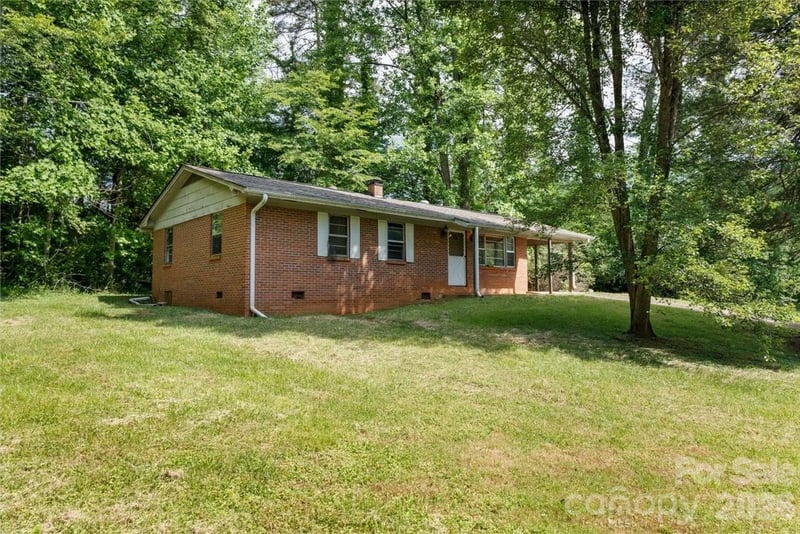 156 Old Sweetwater Rd, Robbinsville, NC 28771