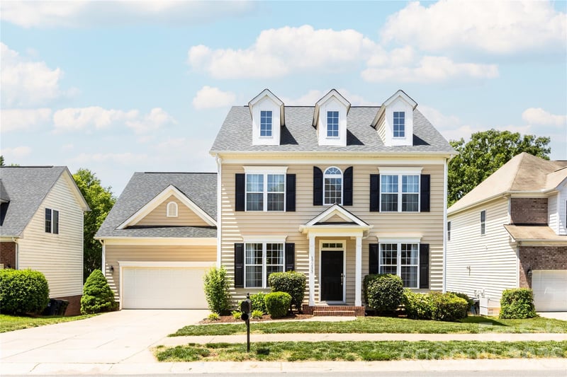17233 Knoxwood Dr, Huntersville, NC 28078