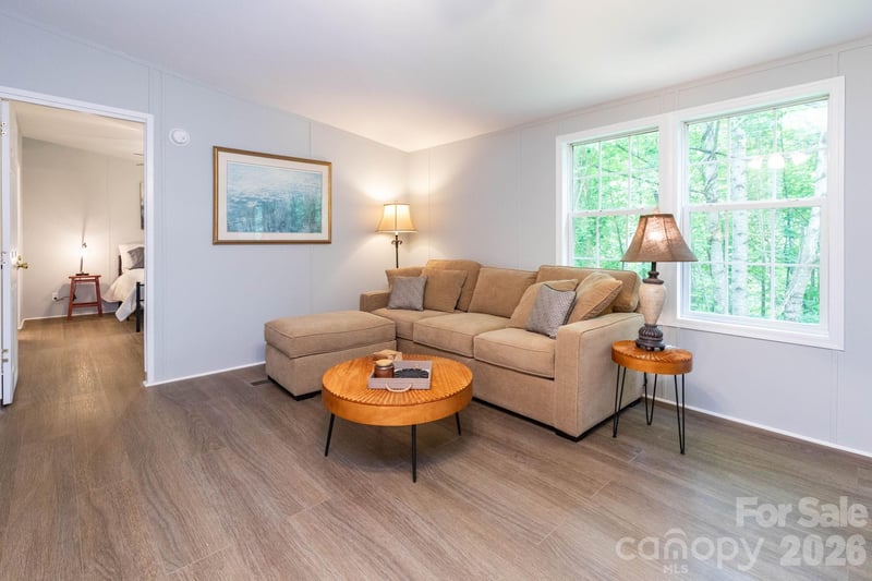 61 Blue Mountain Rd, Fairview, NC 28730