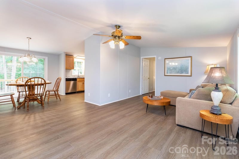 61 Blue Mountain Rd, Fairview, NC 28730