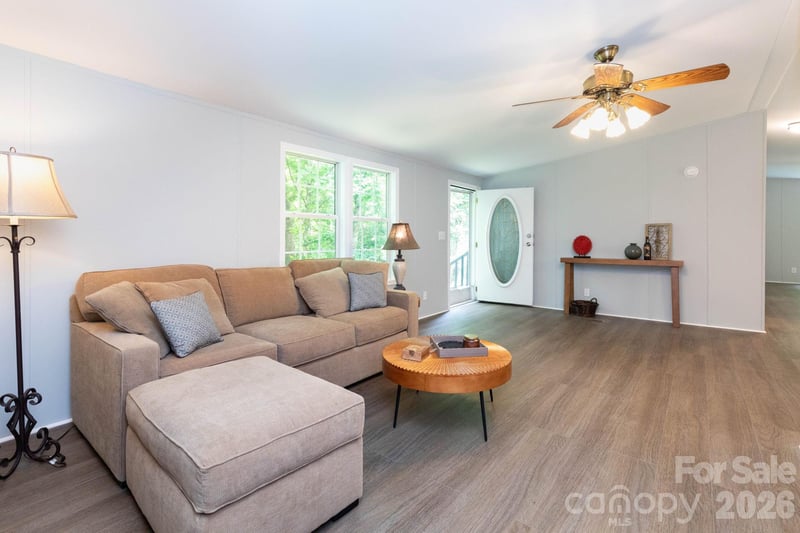 61 Blue Mountain Rd, Fairview, NC 28730