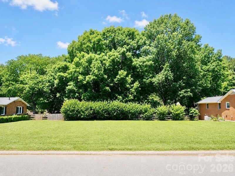 19832 Floral Ln, Cornelius, NC 28031
