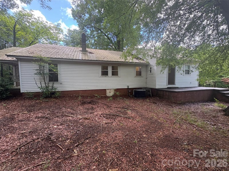 3880 Love Rd, Claremont, NC 28610