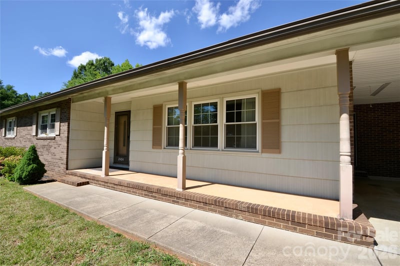2404 Wedgewood Dr, Salisbury, NC 28146