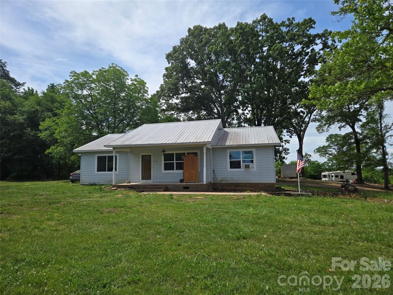 1127 Mountain St, Blacksburg, SC 29702
